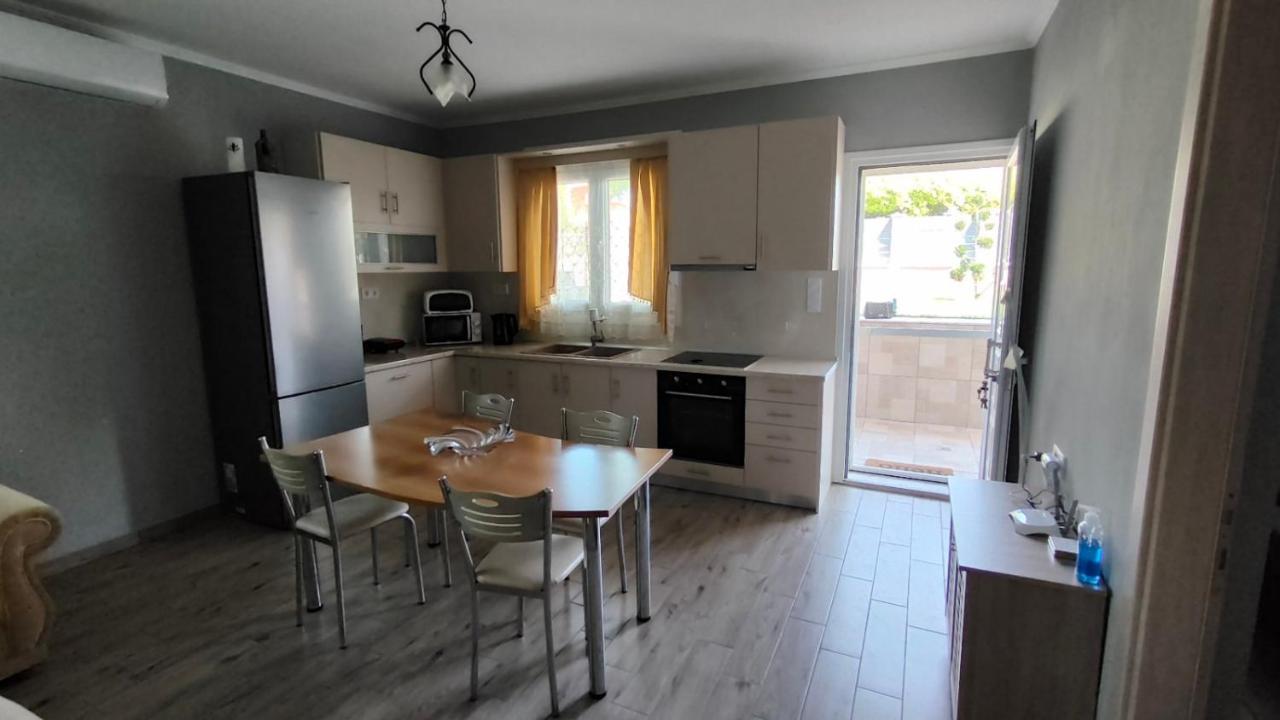 Γιώργος Και Εύα Appartement Karianí Buitenkant foto